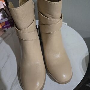 Crown Vintage Cream Ankle Boots